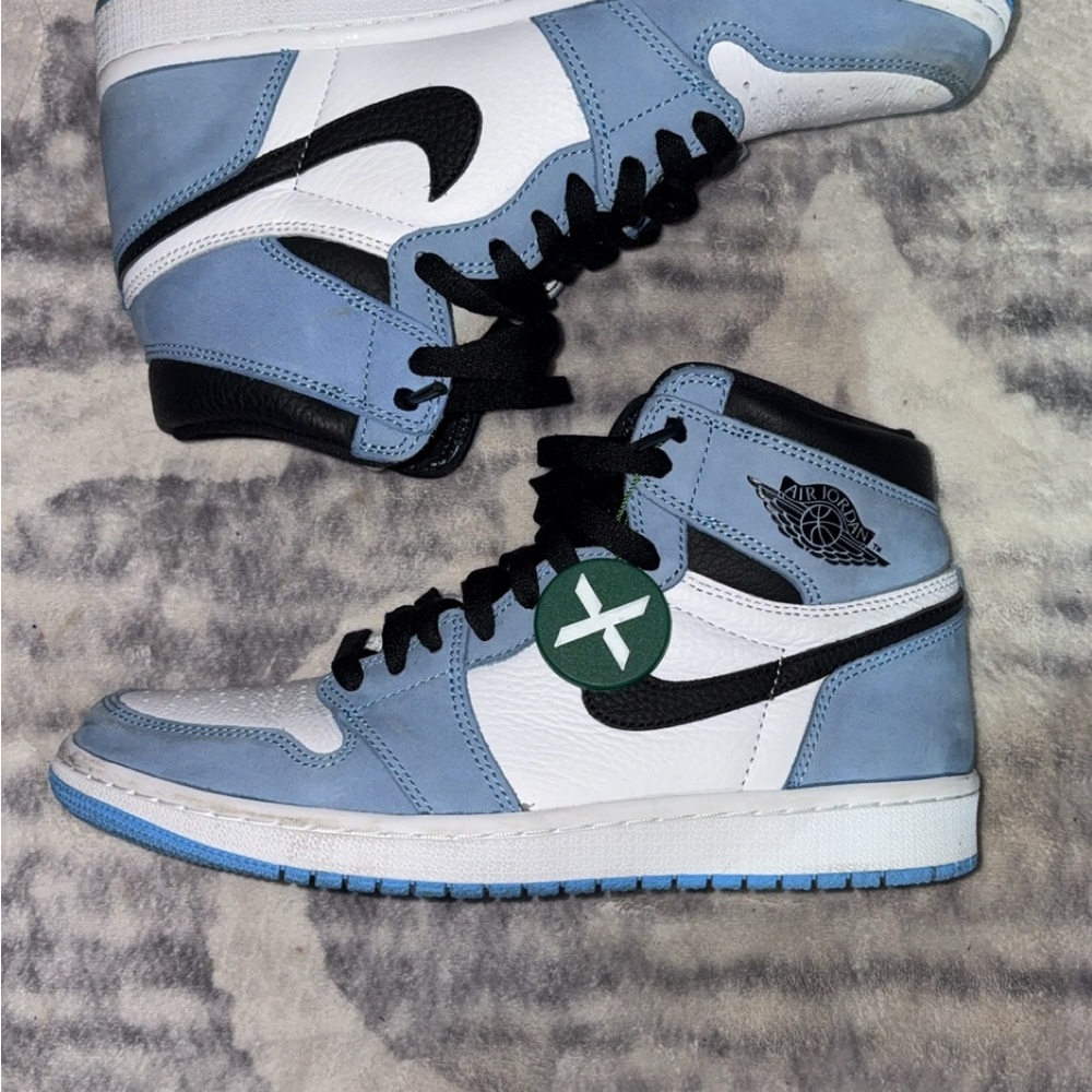 Jordan 1 Retro High OG in University Blue